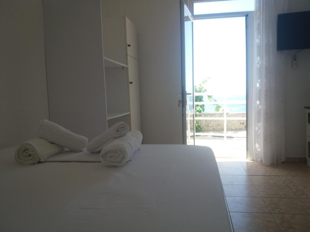 Qeparo Pano Rooms Екстериор снимка