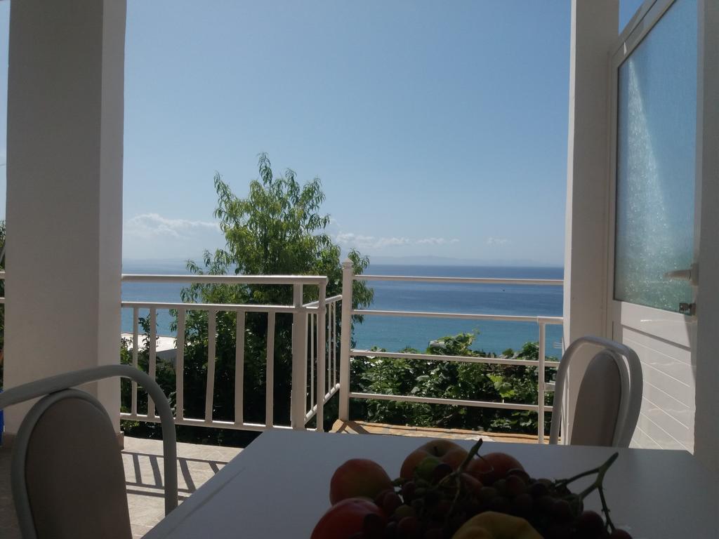 Qeparo Pano Rooms Екстериор снимка